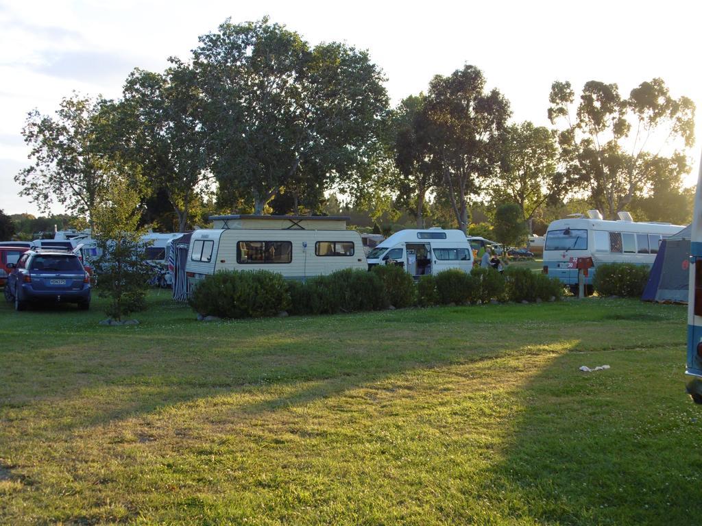 Glenavys Waitaki River Motor Camp エクステリア 写真
