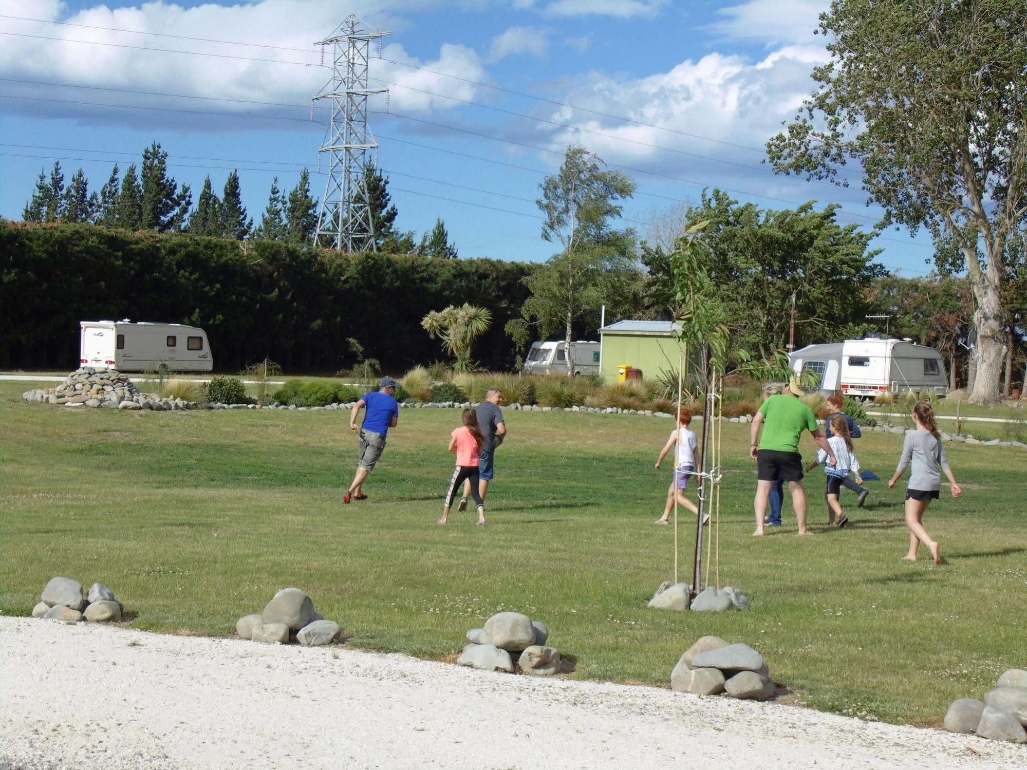 Glenavys Waitaki River Motor Camp エクステリア 写真